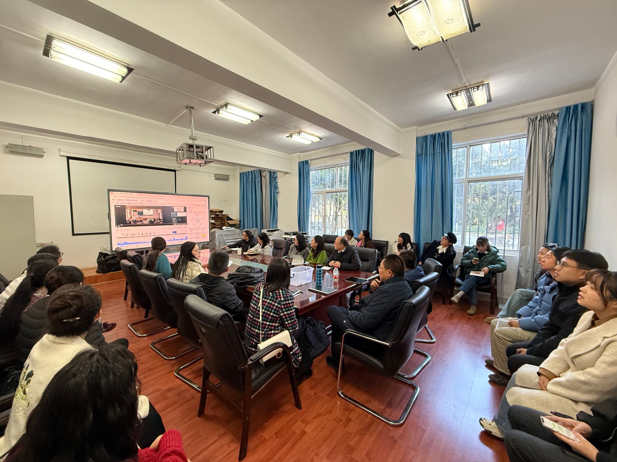 教师集体巡课改进教学